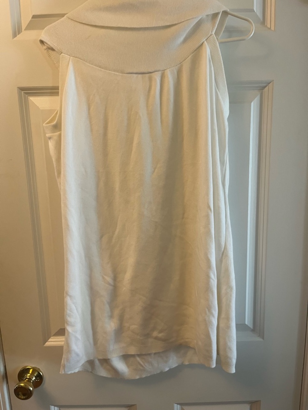 Vintage top! Can be worn as cowl neck or Off-Shoulder - Picture 4 of 4